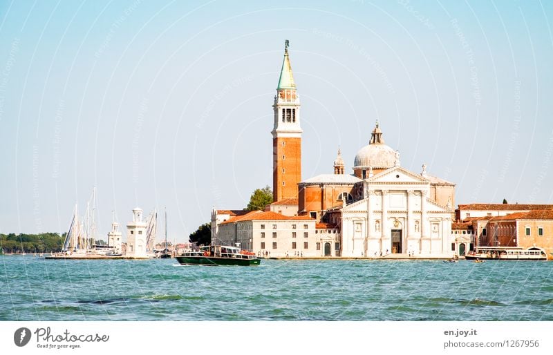 San Giorgio Maggiore Ferien & Urlaub & Reisen Tourismus Ausflug Sightseeing Städtereise Sommer Sommerurlaub Meer Insel Wolkenloser Himmel Adria Venedig Italien