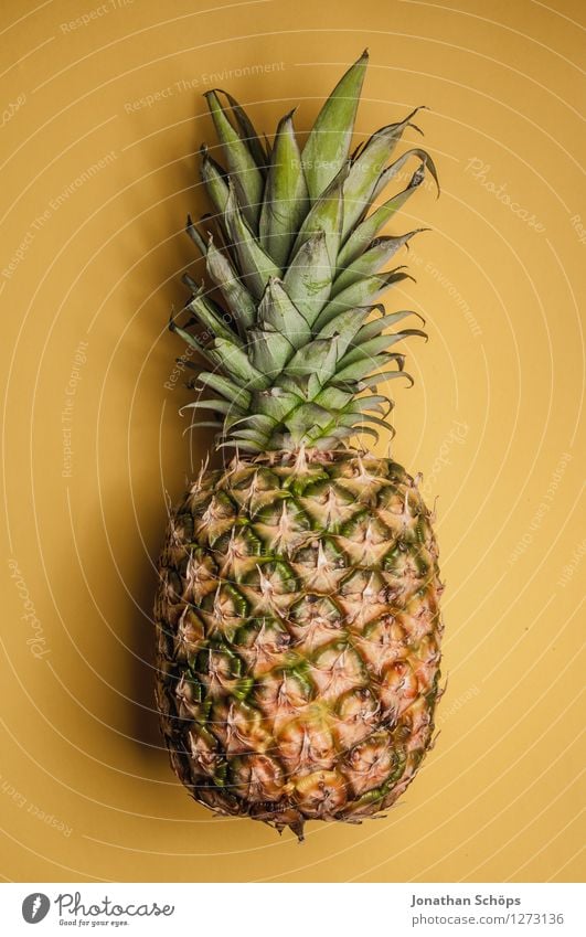 Die Ananas II Lebensmittel Frucht Ernährung Gesunde Ernährung Speise Essen Foodfotografie Picknick Bioprodukte Vegetarische Ernährung Fasten Slowfood Fingerfood