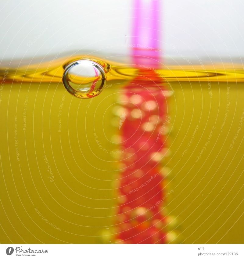 GoldPerls II niedlich Getränk trinken löschen durstig Flüssigkeit nass Zucker Limonade Luftblase rund glänzend Kohlensäure kleben Blubbern rosa gelb süß