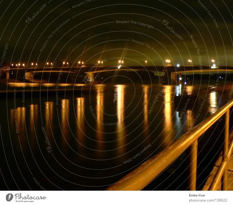bridgelights 1 Nachtaufnahme Langzeitbelichtung Worms Reflexion & Spiegelung Beleuchtung überbrücken schwarz dunkel Deutschland Wasser Rheinbrücke grünschimmer
