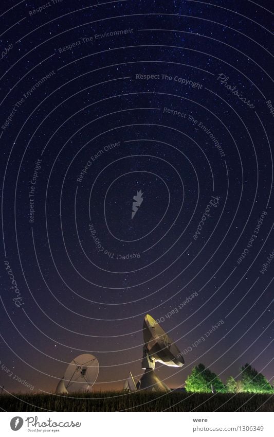 Lauscher aufstellen! Spiegel Wissenschaften Nachthimmel Observatorium Antenne beobachten hören Astronaut Astronomie Bayern Deutschland Erdfunkstation Forchung