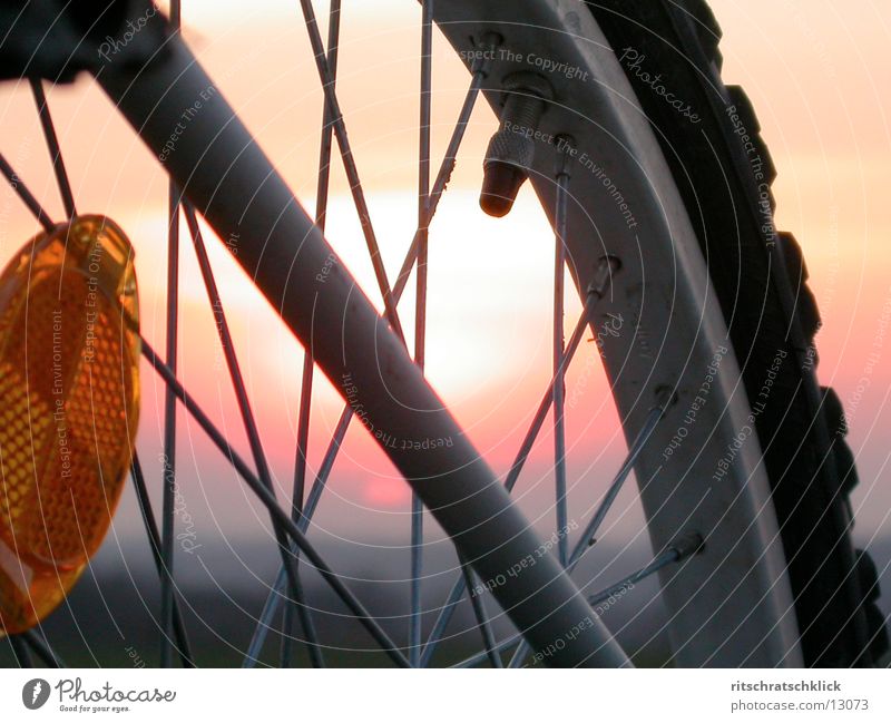 fahrraddetail Fahrrad Sonnenuntergang Stimmung Dinge Speichen Himmel