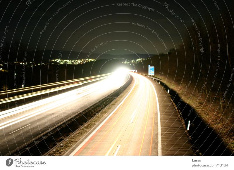 sauerlandlinie bei nacht 3 Autobahn Nacht Langzeitbelichtung Licht Geschwindigkeit Verkehr