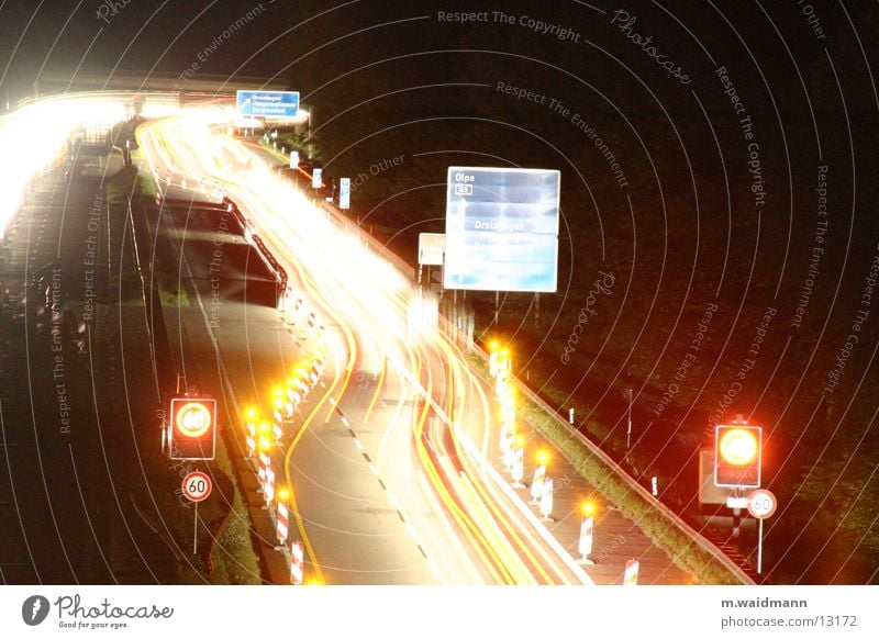 nachtbaustelle 3 Autobahn PKW Lastwagen Nacht dunkel Baustelle Verkehr Langzeitbelichtung Belichtung Schilder & Markierungen Straße Licht Lampe