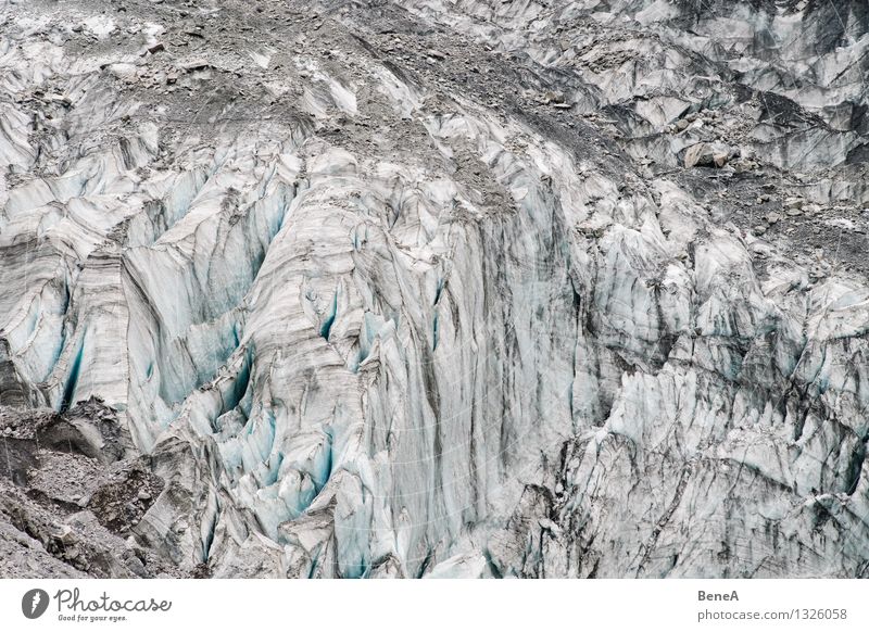 Gletscher Umwelt Natur Landschaft Urelemente Sand Wasser Winter Klima Klimawandel Eis Frost Schnee Alpen Berge u. Gebirge Schneebedeckte Gipfel Schlucht alt