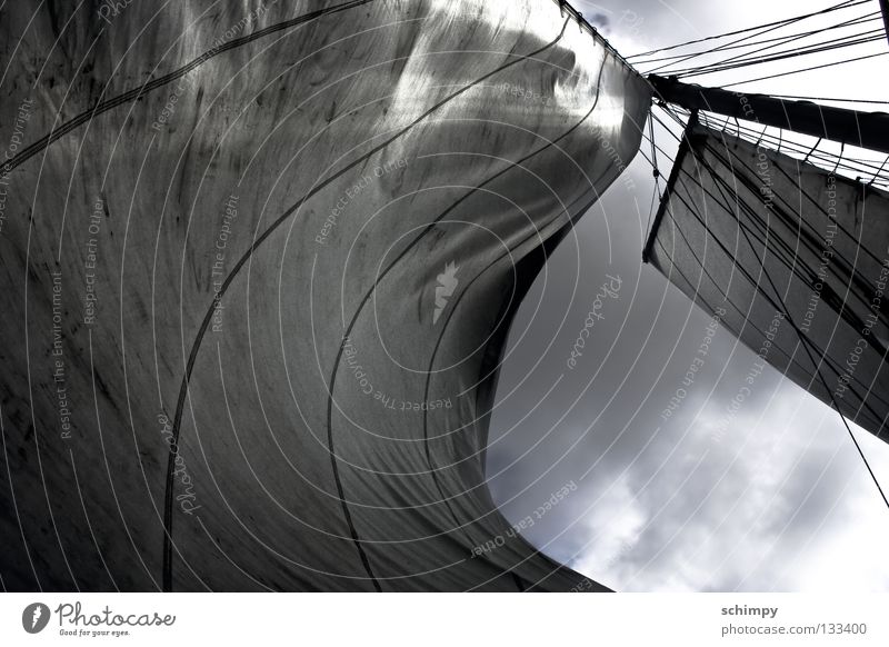 Segel auf! Wasserfahrzeug Pirat Wolken Niederlande Ijsselmeer Wattenmeer dreckig Beleuchtung Strahlung Meer Atlantik Amsterdam dunkel Seil Segelschiff Angst
