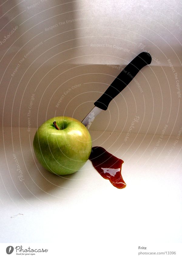 mord-in-der-küche Küche geschnitten Ernährung Apfel Messer