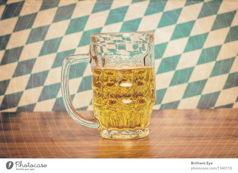 Retro Oktoberfest Getränk Erfrischungsgetränk Alkohol Bier Design Sommer Holz Glas retro gelb Tourismus Tradition Deutschland Pub München Bierkrug Muster Bayern