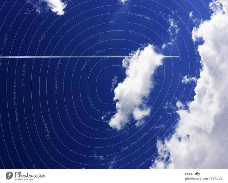 flug-schiff Wolken Wasserfahrzeug Meer Flugzeug weiß Kondensstreifen Dienstleistungsgewerbe Himmel Luftverkehr blau