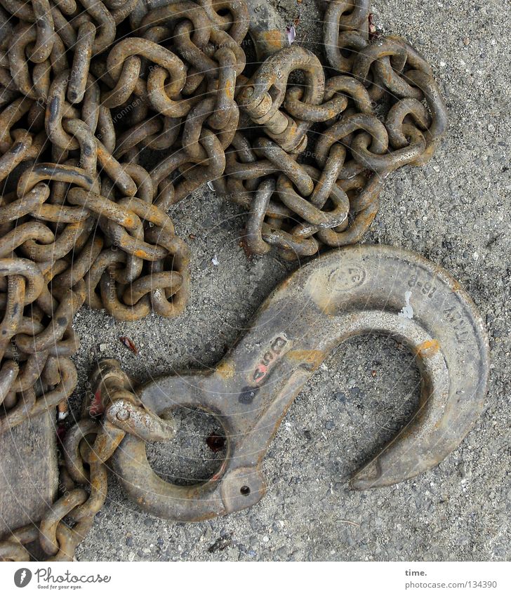 Heavy Metal Timeout Kettenglied Eisen Haken Baugrundstück Arbeit & Erwerbstätigkeit Baustelle schwer Loch Asphalt Zusammensein solidarisch Verbundenheit Pause