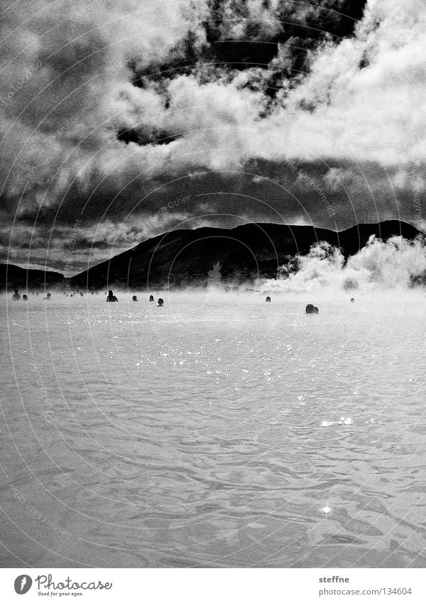 Postkarte Blaue Lagune Island Erholung Stress schwarz weiß Rauch Wolken Physik angenehm Ferien & Urlaub & Reisen Hügel Schwimmen & Baden Wellness Gesundheit