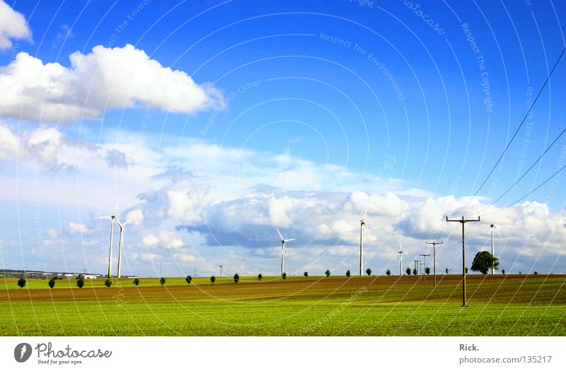 .Clean Power 4 grün Windkraftanlage weiß Technik & Technologie Natur Wolken Himmel Elektrizität Energiewirtschaft blau Kabel Strommast Farbe Perspektive