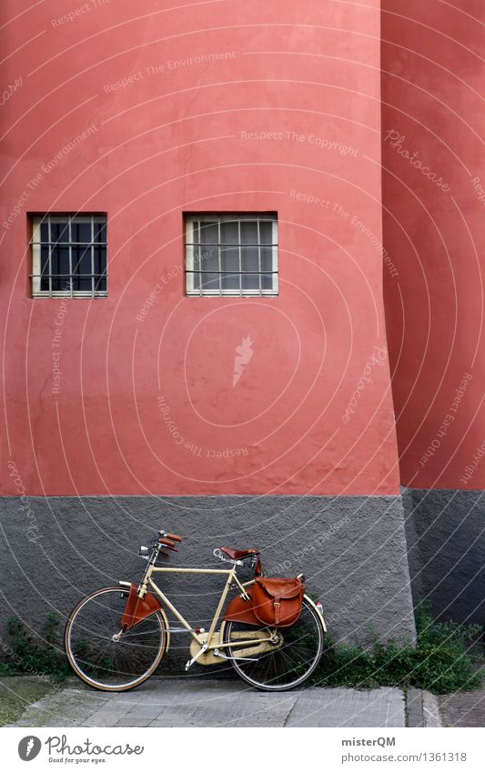 Radl. Kleinstadt ästhetisch gehen Fahrrad Mauer Fahrradtour Fahrradlenker Fahrradsattel Fahrradausstattung Hinterhof dezent Fenster rot Farbfoto Gedeckte Farben