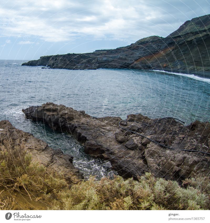 Playa La Martina | La Palma Umwelt Natur Landschaft Urelemente Erde Luft Wasser Himmel Wolken Frühling Wetter Pflanze Felsen Küste Strand Bucht blau braun grau