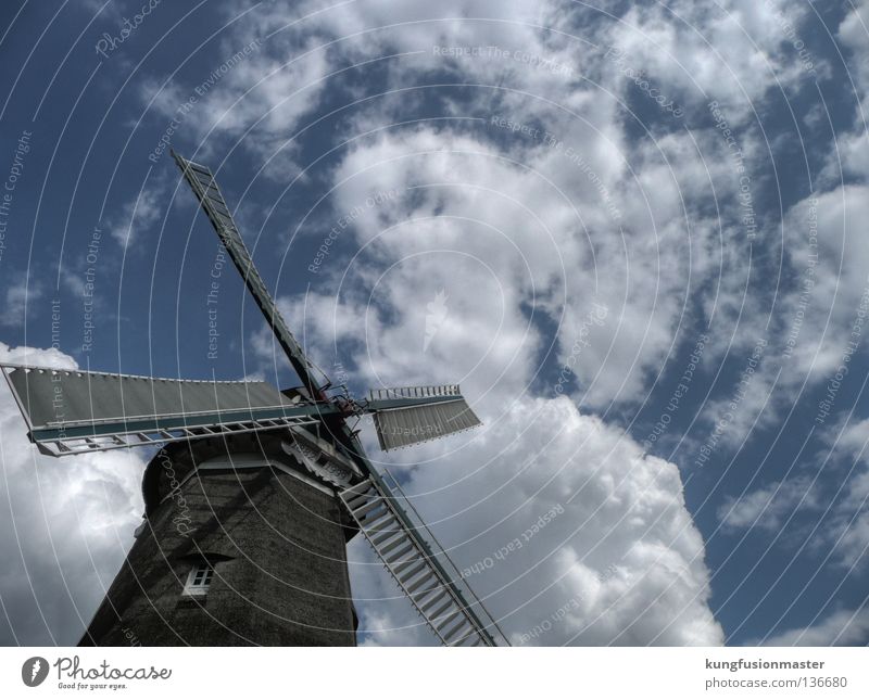 Windmühle Mühle Wolken HDR Müller Mehl weiß Backwaren historisch Handwerk Himmel don blau