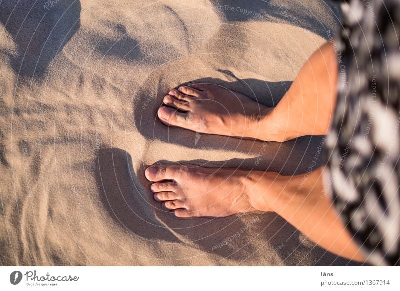 standpunkt Fuß Sand Strand Ferien & Urlaub & Reisen stehen Sonne Wärme Barfuß