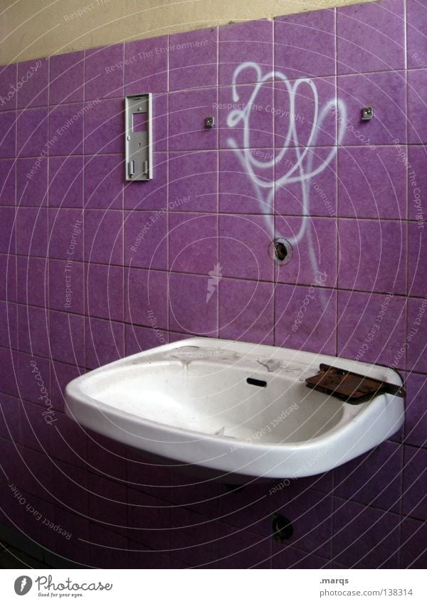 Hygiene 2 8 violett Bad türkis dreckig Sauberkeit Haushalt Geschirrspülen beschmiert Waschbecken 0 wash Fliesen u. Kacheln Einsamkeit ...