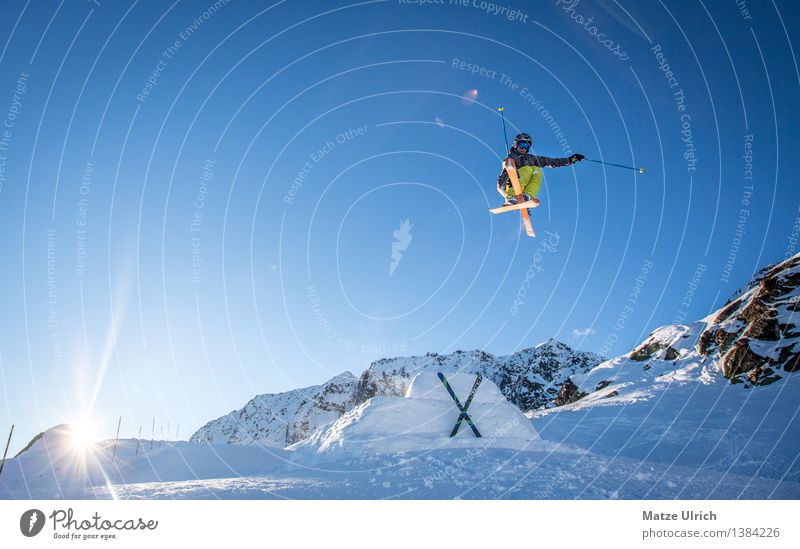 Mutegrab Sport Wintersport Skifahren Skier Freestyle Free-Ski Skipiste Umwelt Natur Himmel Wolkenloser Himmel Sonne Sonnenlicht Schönes Wetter Eis Frost Schnee