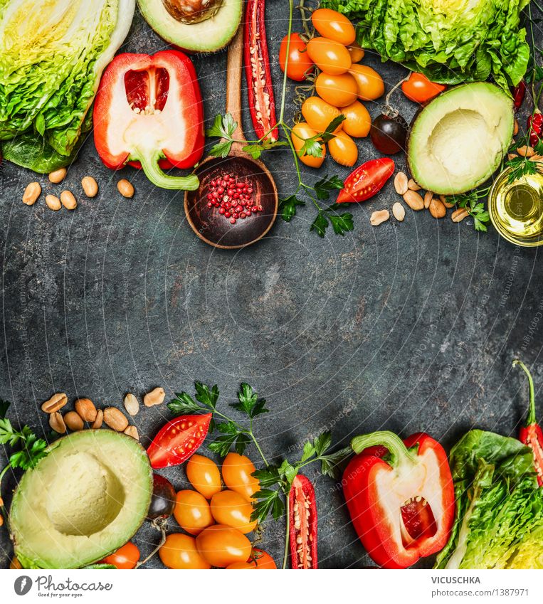 Frisches Gemüse für leckeres vegane und gesundes Kochen Lebensmittel Salat Salatbeilage Ernährung Mittagessen Abendessen Picknick Bioprodukte