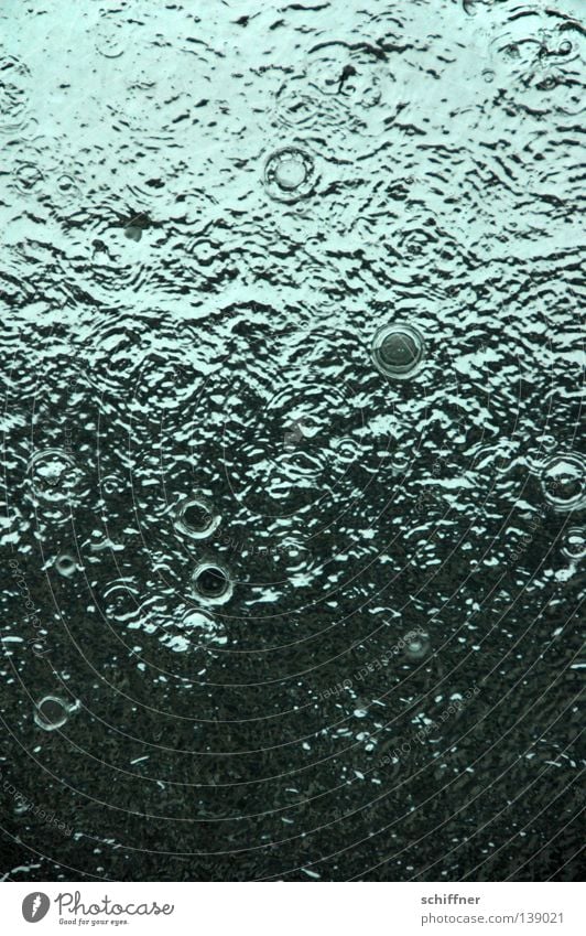 Rainy Day I Regen Sturm Unwetter Hochwasser Blubbern entladen platschen Wellen Wasser Verlauf Hintergrundbild Metall Gewitter Wassertropfen Hagel Hagelkörner