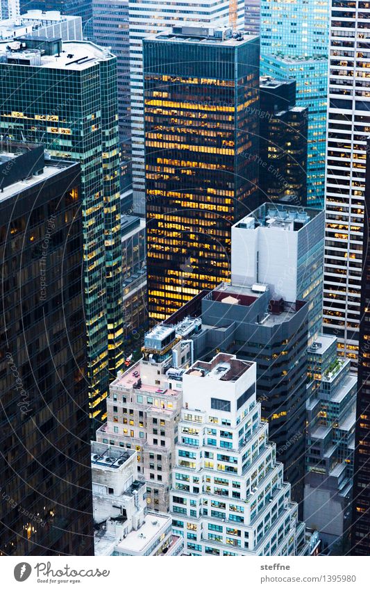 NYC |12 New York City Manhattan USA Stadt Stadtleben Hochhaus Skyline ästhetisch Freiheit Amerika Abenddämmerung Licht Vogelperspektive