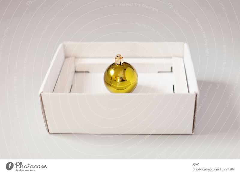 Weihnachtskugel Gold Weihnachten & Advent Geschenk Verpackung Verpackungsmaterial Christbaumkugel Karton ästhetisch einfach gelb gold weiß Vorfreude Design
