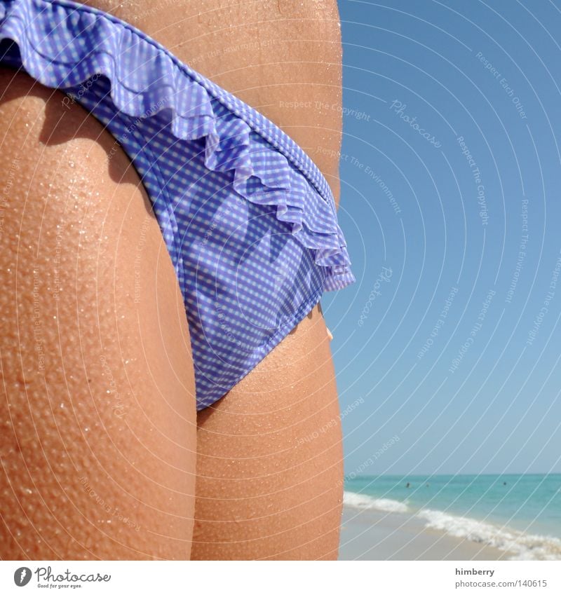 miami beach patrol Frau Mensch Erotik Strand Hüfte Schwimmen & Baden Badeanzug Bikini Badehose Detailaufnahme Gänsehaut Stil mehrfarbig Farbe Himmel Sommer