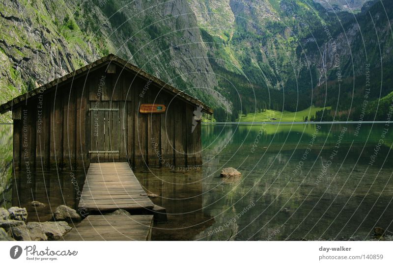 Hütte im Königssee Obersee See Wasser Haus Alm Reflexion & Spiegelung Berge u. Gebirge massiv Alpen Felswand Felsen Natur Bayern Berchtesgaden wandern