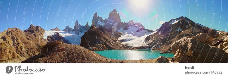 Fitz Roy in Patagonien Gletscher Berge u. Gebirge Südamerika Wasser Gebirgssee Himmel Sonne Panorama (Aussicht) Felsmassiv groß Panorama (Bildformat)