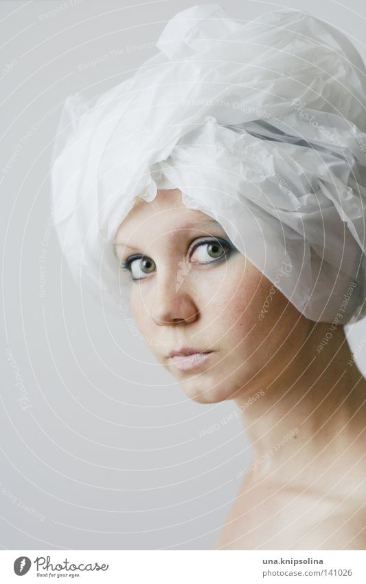 turban schön Körperpflege Gesicht Wellness Erholung Junge Frau Jugendliche Erwachsene Mode Stoff Papier ästhetisch trendy weiß Turban Kopfschmuck