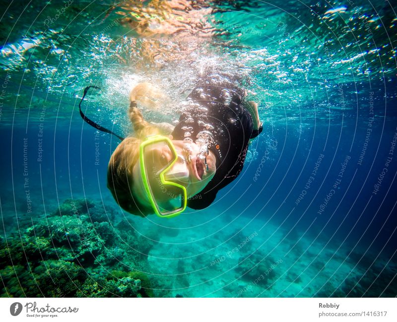 Wie ein Fisch im Wasser Schnorcheln tauchen feminin Junge Frau Jugendliche Erwachsene 1 Mensch 18-30 Jahre Küste Strand Riff Korallenriff Meer Bali