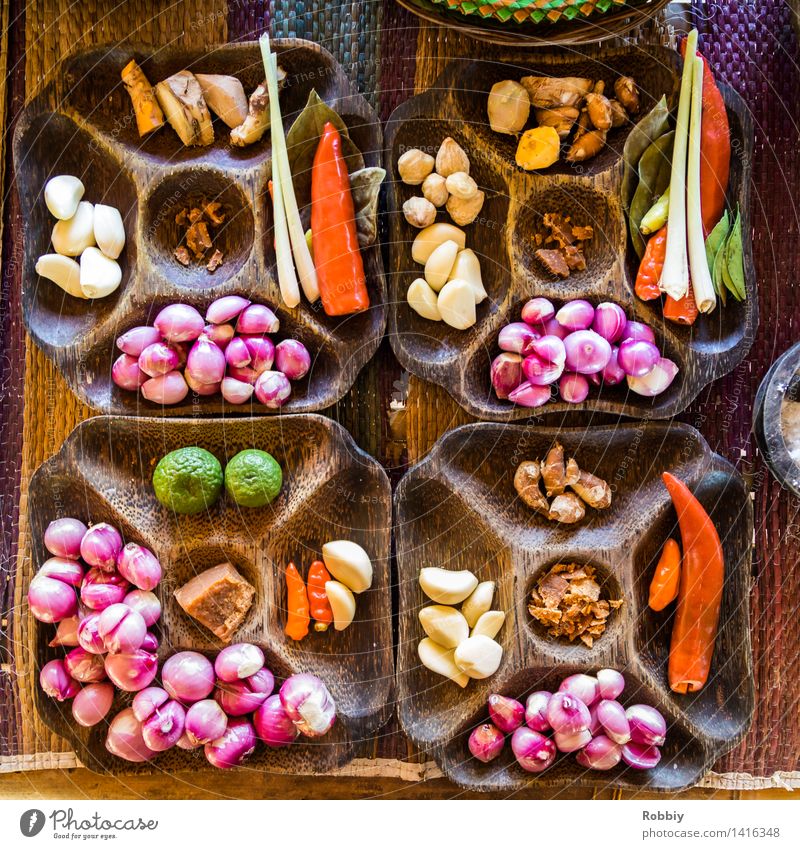 Balinesische Küche Lebensmittel Gemüse Kräuter & Gewürze Ernährung Bioprodukte Vegetarische Ernährung Slowfood Asiatische Küche Geschirr Teller authentisch