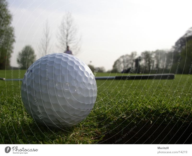 Lochkante Golfball grün Sport Putt Nike Golfplatz