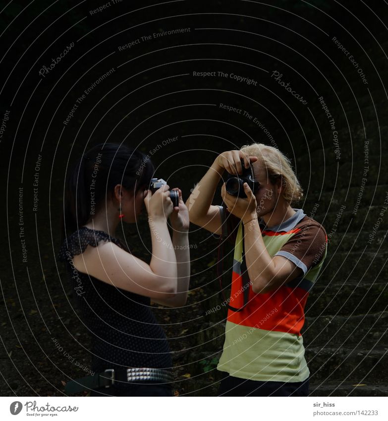 regardez-moi dans les yeux [Weimar 08] Treffer Momentaufnahme erleuchten Sucher Blende analog Rockabilly Fotograf Gegenüberstellung Fotografieren klein