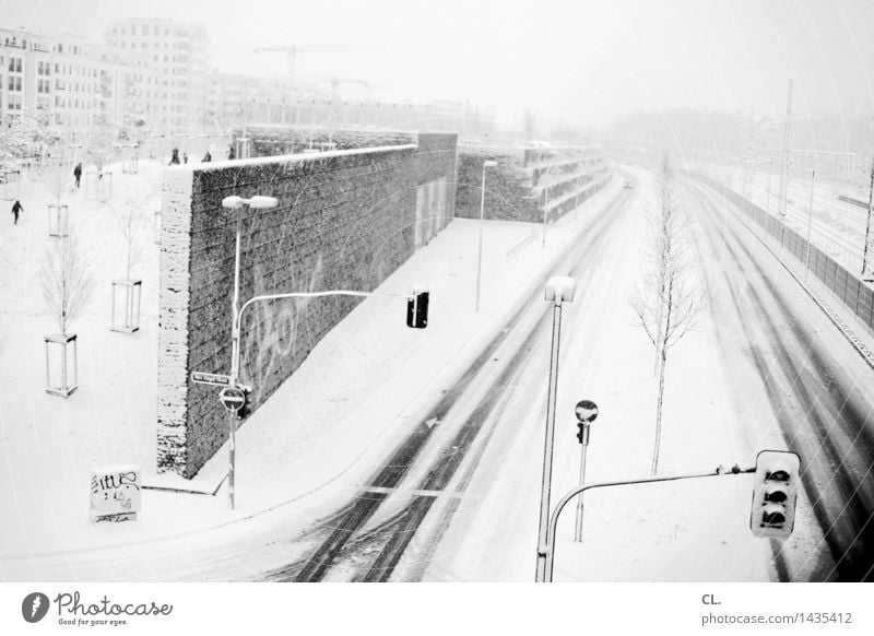 eiszeit Mensch Leben Menschengruppe Umwelt Winter Klima Wetter Eis Frost Schnee Stadt Haus Platz Mauer Wand Verkehr Verkehrswege Straßenverkehr Autofahren