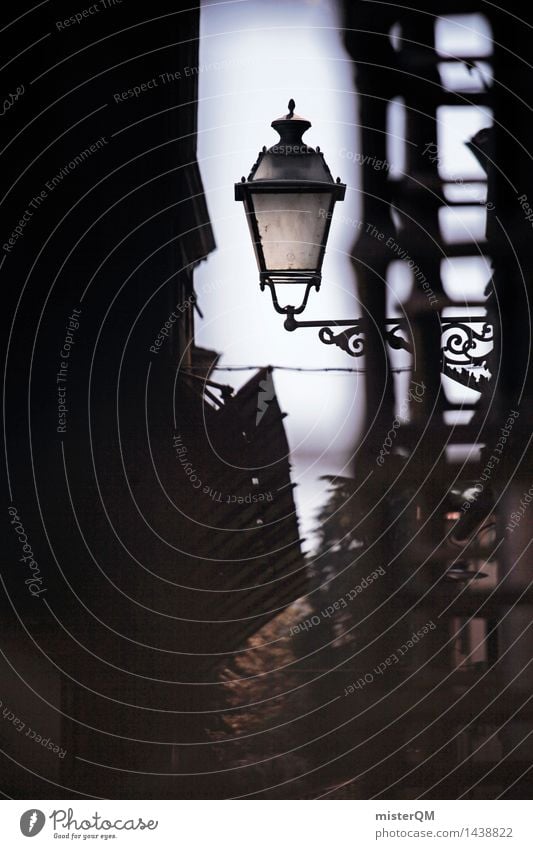 Lichtblick II Kunst Kunstwerk ästhetisch Lampe Laterne Laternenpfahl Lampion Straßenbeleuchtung Romantik Idylle verstecken Gasse mediterran Italien Lucca
