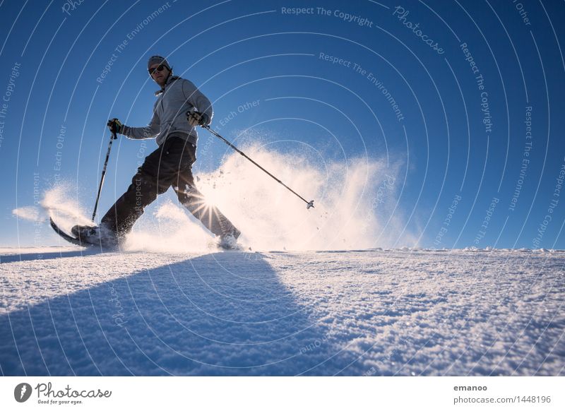 Snowshoeing Lifestyle Freude sportlich Fitness Freizeit & Hobby Ferien & Urlaub & Reisen Tourismus Abenteuer Freiheit Winter Winterurlaub Berge u. Gebirge