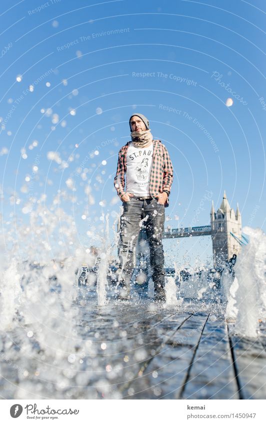 Waterman (1) Lifestyle Stil Tourismus Mensch maskulin Junger Mann Jugendliche Erwachsene Leben Körper 18-30 Jahre Wasser Wassertropfen London Sehenswürdigkeit
