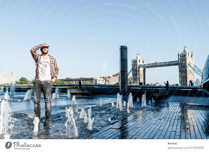 Waterman (3) Lifestyle Stil Tourismus Mensch maskulin Junger Mann Jugendliche Erwachsene Leben Körper 1 18-30 Jahre Wasser Wolkenloser Himmel London