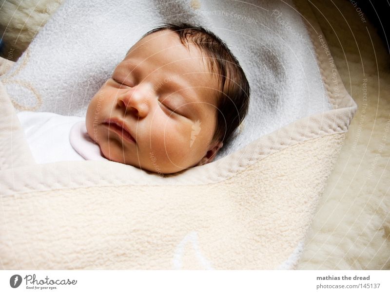 600th 1 Mensch einzeln Baby Nachkommen neugeboren Kindergesicht Porträt schlafen träumen niedlich friedlich Mädchen ruhig