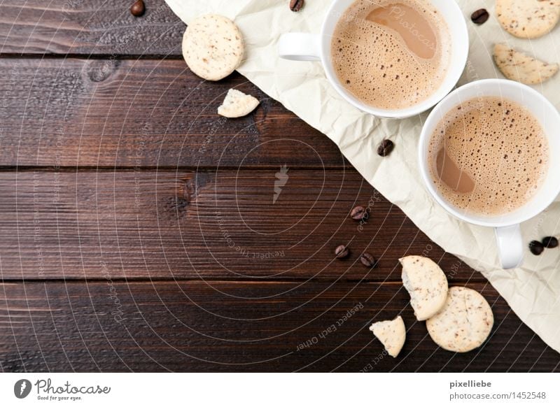 Kleine Kaffeepause Lebensmittel Teigwaren Backwaren Kaffeetrinken Getränk Heißgetränk Kakao Latte Macchiato Tasse Lifestyle Gesunde Ernährung Wellness