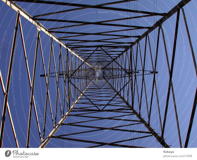 Stahlhimmel Strommast Elektrizität Konstruktion Gitter Architektur Himmel Energiewirtschaft Leitung blau