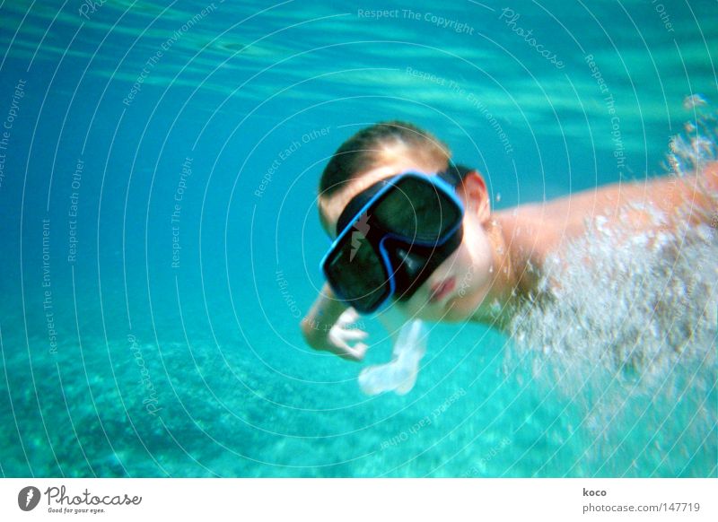 Unter Wasser tauchen Taucherbrille Luftblase Meer Wellen Sommer Ferien & Urlaub & Reisen Spielen blau Schwimmen & Baden