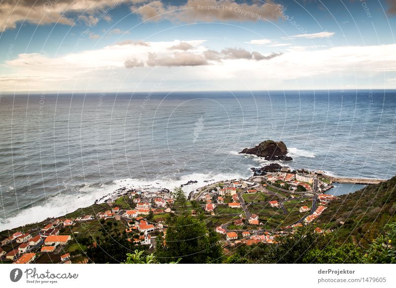 Porto Moniz mit Panorama Ferien & Urlaub & Reisen Tourismus Ausflug Abenteuer Ferne Freiheit Sightseeing Städtereise wandern Umwelt Natur Landschaft Pflanze