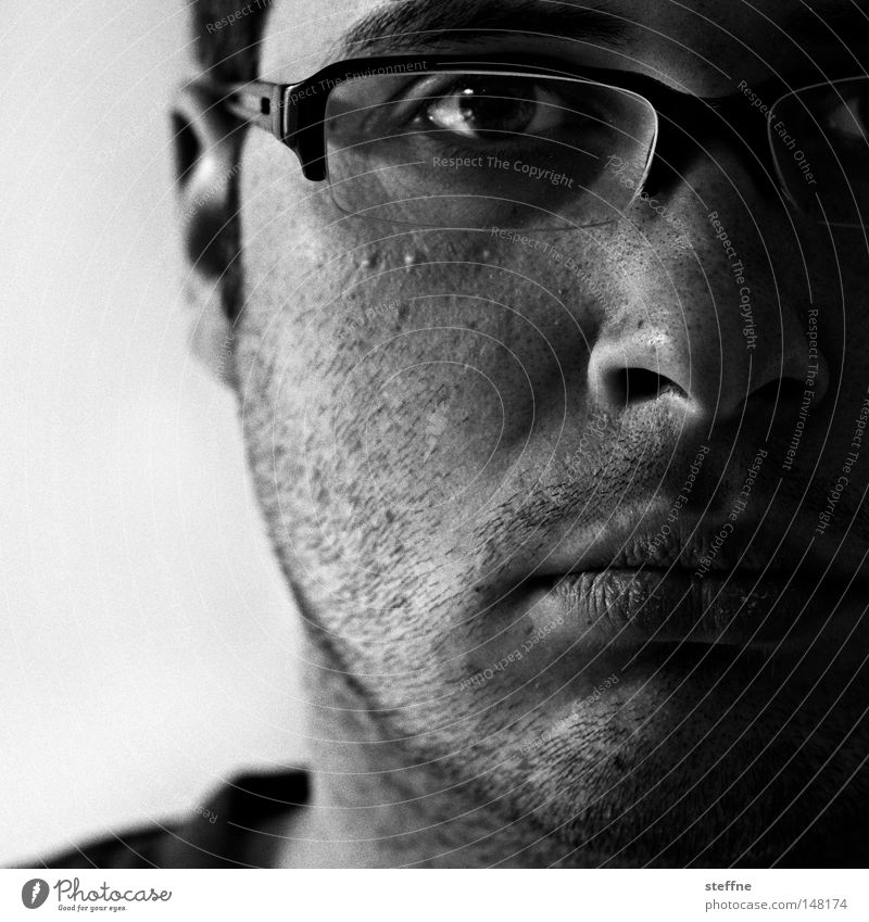 350 blicke Porträt Selbstportrait Typ Brille Dreitagebart unrasiert Mann spröde lippen schlecht rasiert steffne