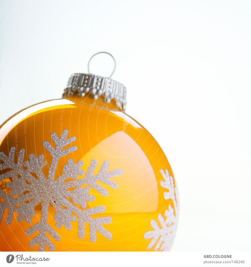 vom Baum gefallen? Winter Dekoration & Verzierung Weihnachten & Advent Glas Kugel glänzend hell rund gelb weiß Christbaumkugel Baumschmuck Dezember Feiertag