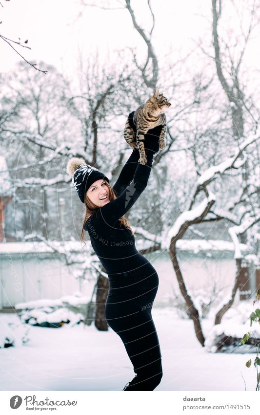 fröhliche Katze Lifestyle elegant Stil Freude Leben harmonisch Sinnesorgane Erholung Freizeit & Hobby Spielen Ausflug Abenteuer Freiheit Winter Schnee