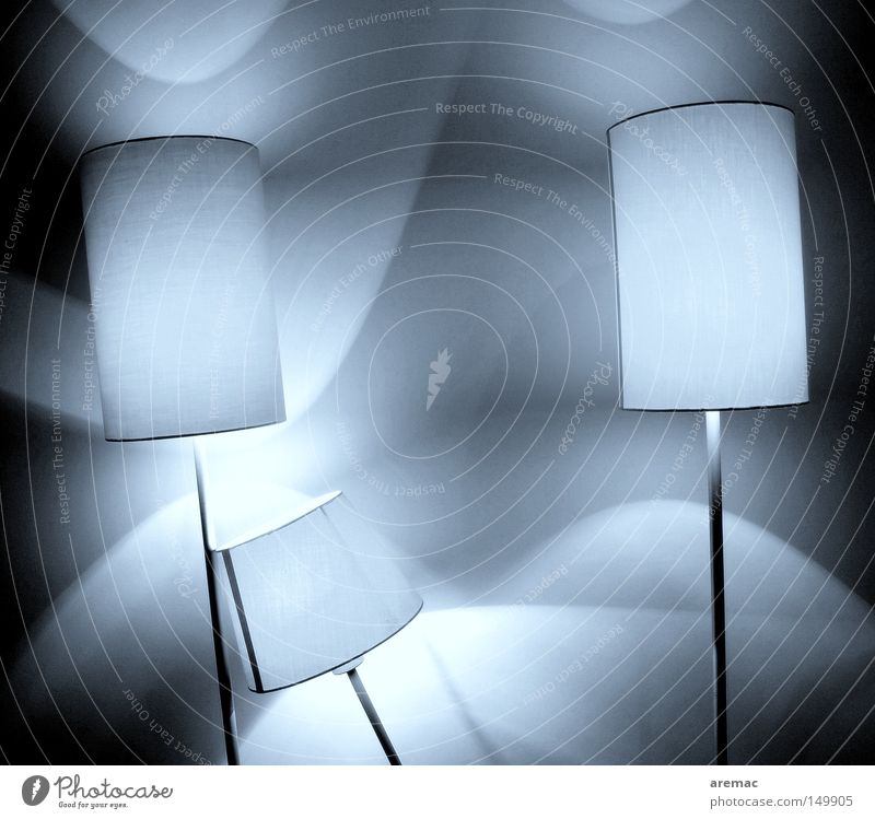 Lichtraum Lampe Lichterscheinung Beleuchtung Schatten abstrakt Schwarzweißfoto Elektrisches Gerät Technik & Technologie Wohnzimmer Neigung