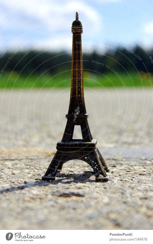 der e-tower Tour d'Eiffel Straße Sommer Wolken Wiese Miniatur Paris Europa Frankreich