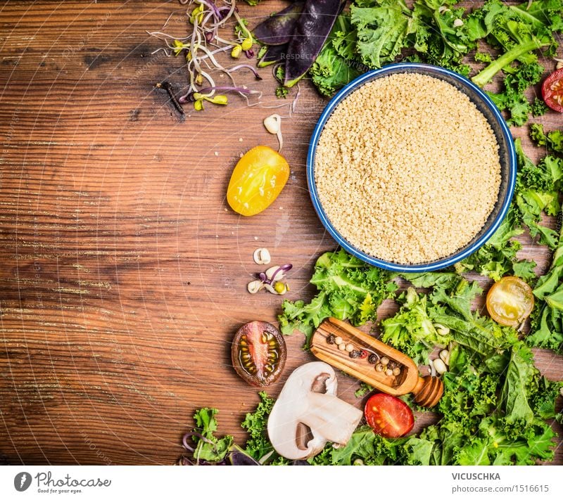 Couscous mit Grünkohl und Gemüse Zutaten fürs Kochen Lebensmittel Salat Salatbeilage Getreide Kräuter & Gewürze Ernährung Mittagessen Abendessen Bioprodukte